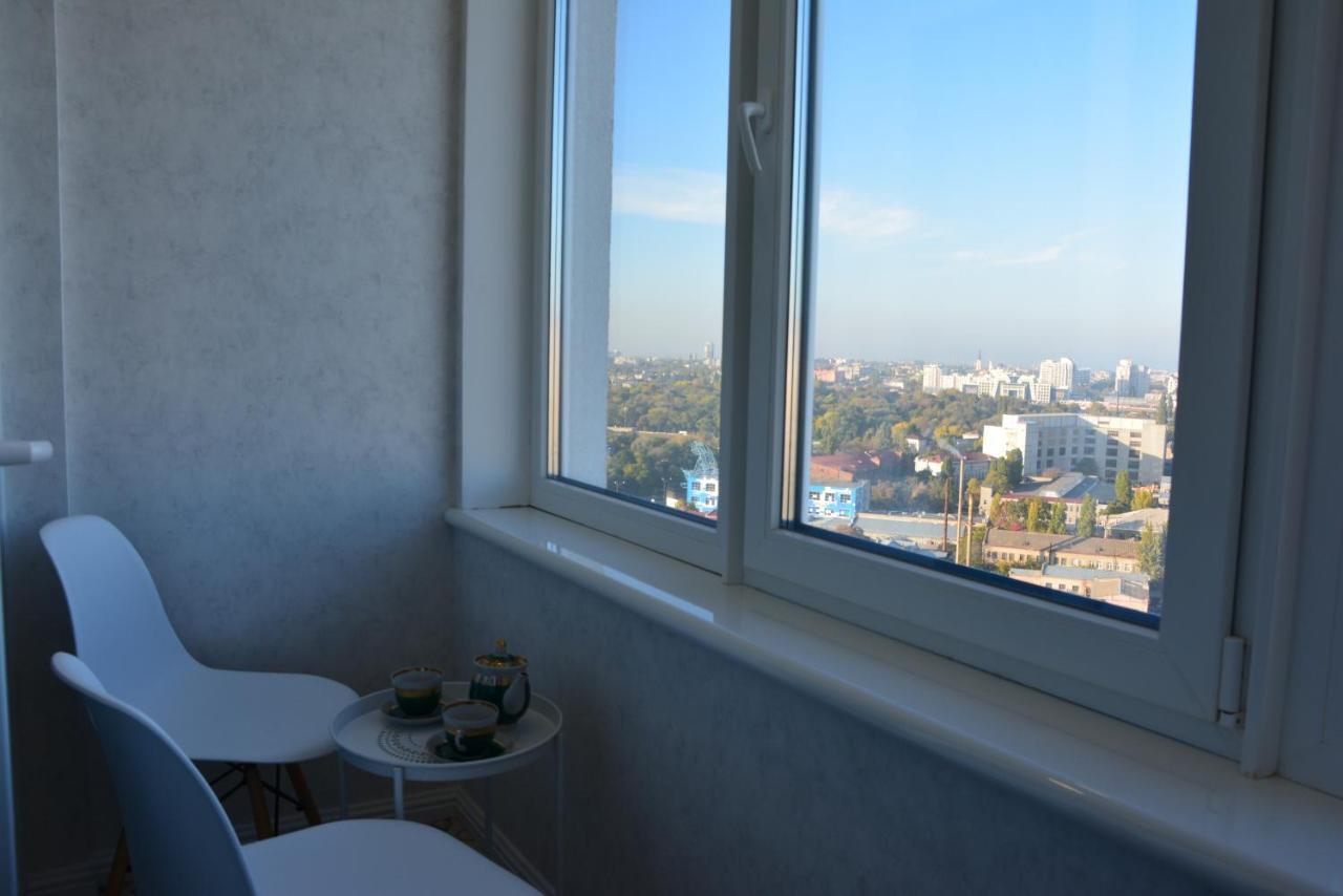 Apartment Sky 24 Floor In Centre 오데사 외부 사진